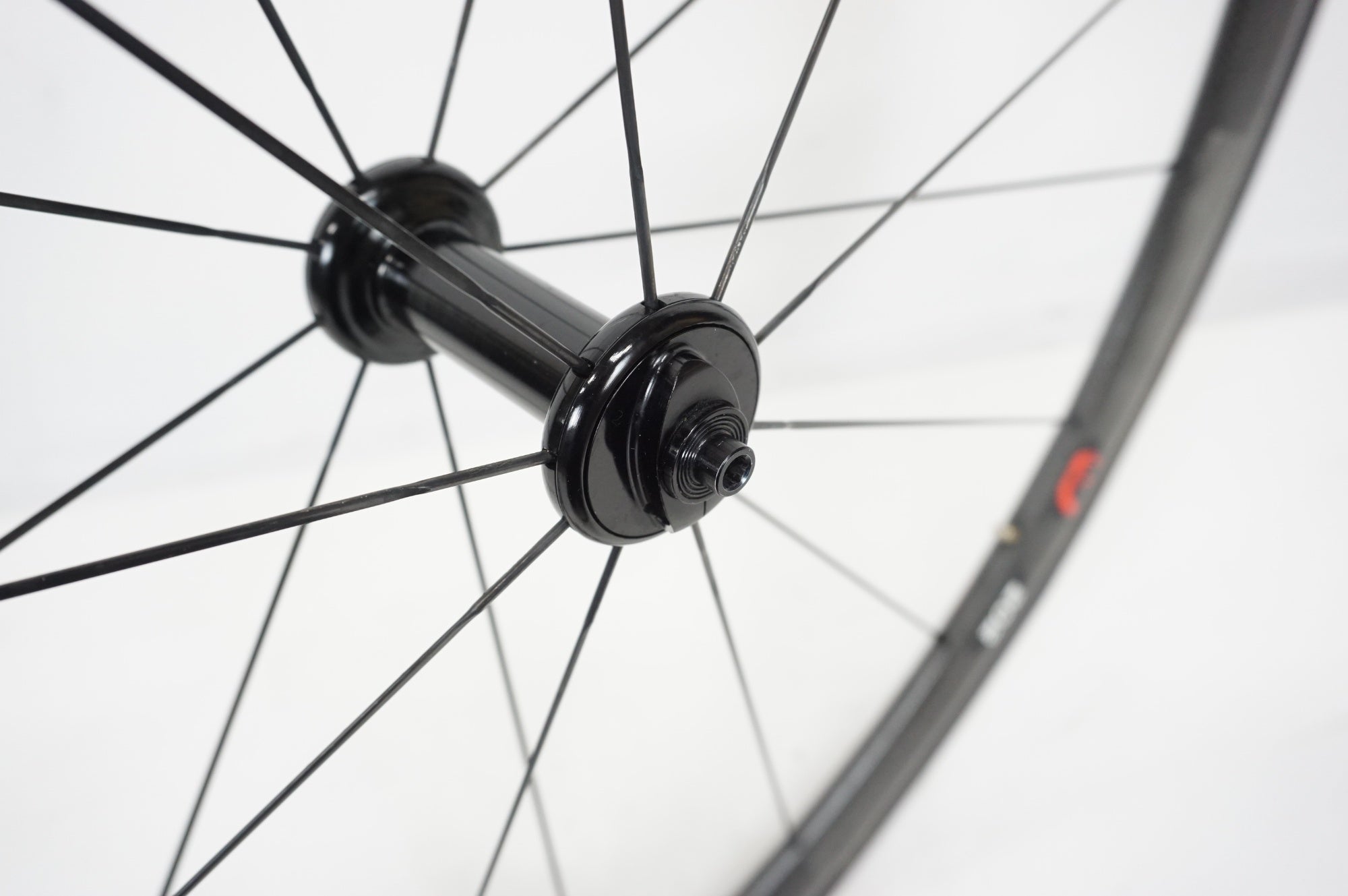 前後1130g 美品　ZIPP202 TU シマノ12速まで対応 超軽量！ ジップ ZIPP 202 RIM シマノ 11S/12S カーボン