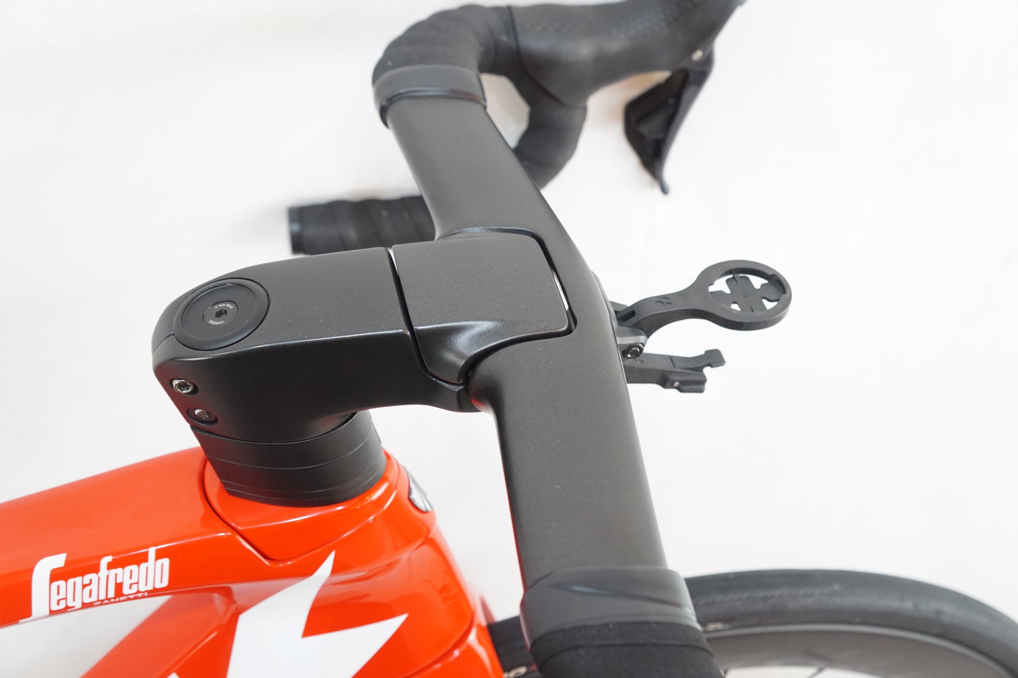 TREK 「トレック」 MADONE SLR7 DISC 2019年モデル ロードバイク / バイチャリ浦和ベース