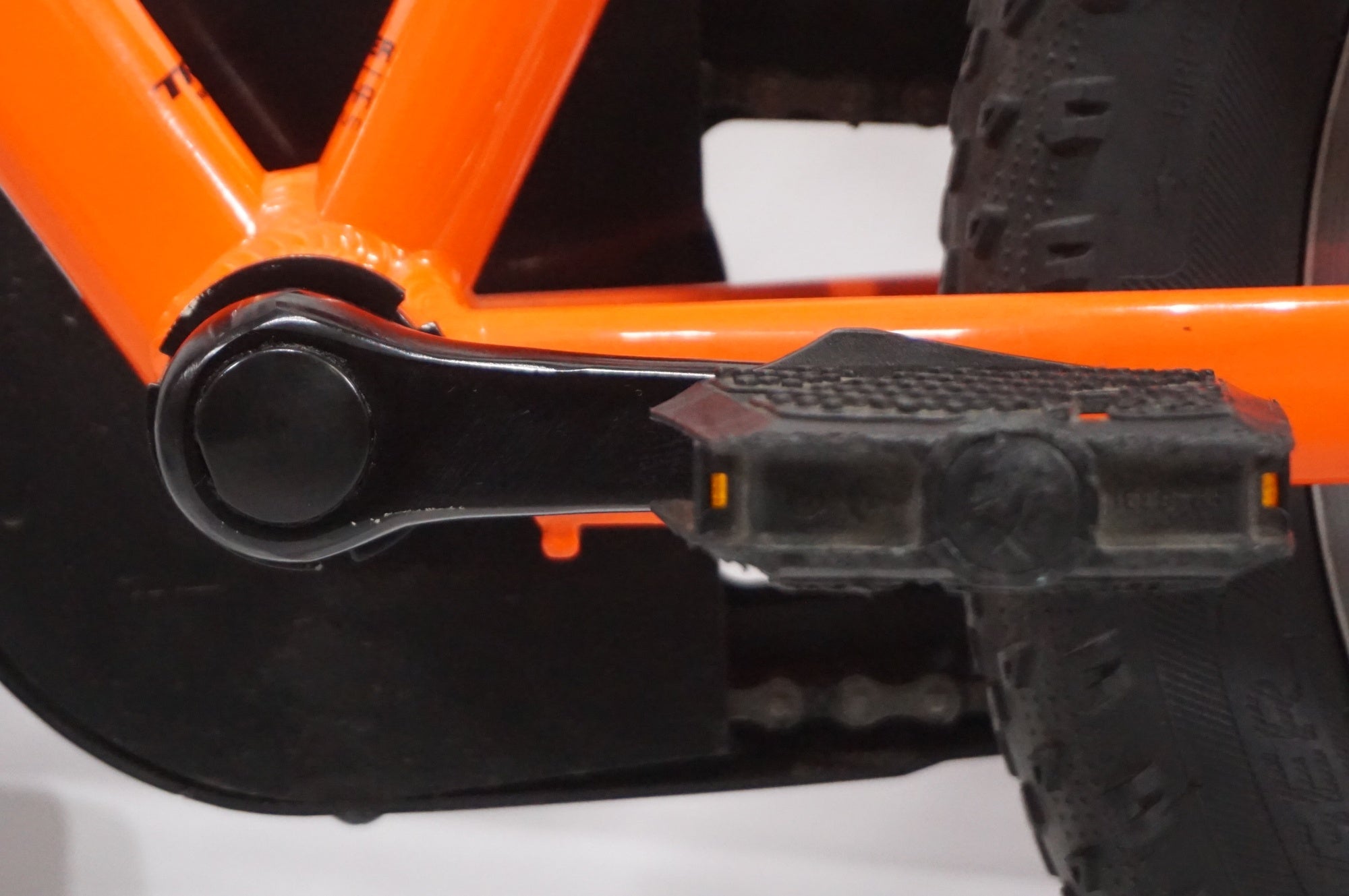 トレック Precaliber 16 オレンジ【整備済・防犯登録抹消済】TREK TREK 「トレック」 PRECALIBER 16 2020-2022年モデル キッズバイク