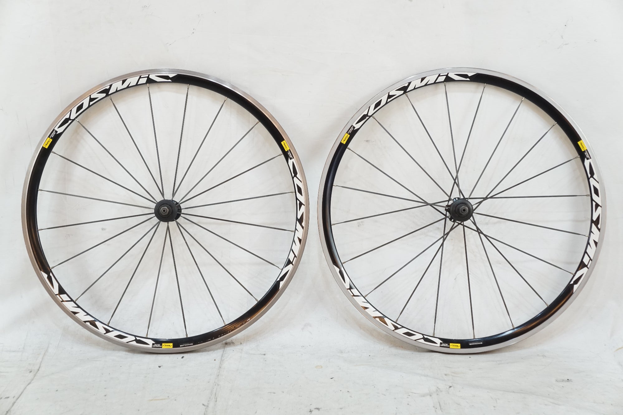 MAVIC 「マビック」 COSMIC ELITE シマノ11速 ホイールセット / バイチャリ浦和ベース