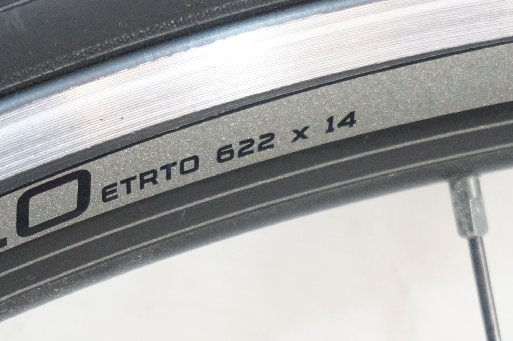 DT SWISS 「ディーティースイス」 3.0 SHIMANO 8-10s ホイールセット / 浦和ベース
