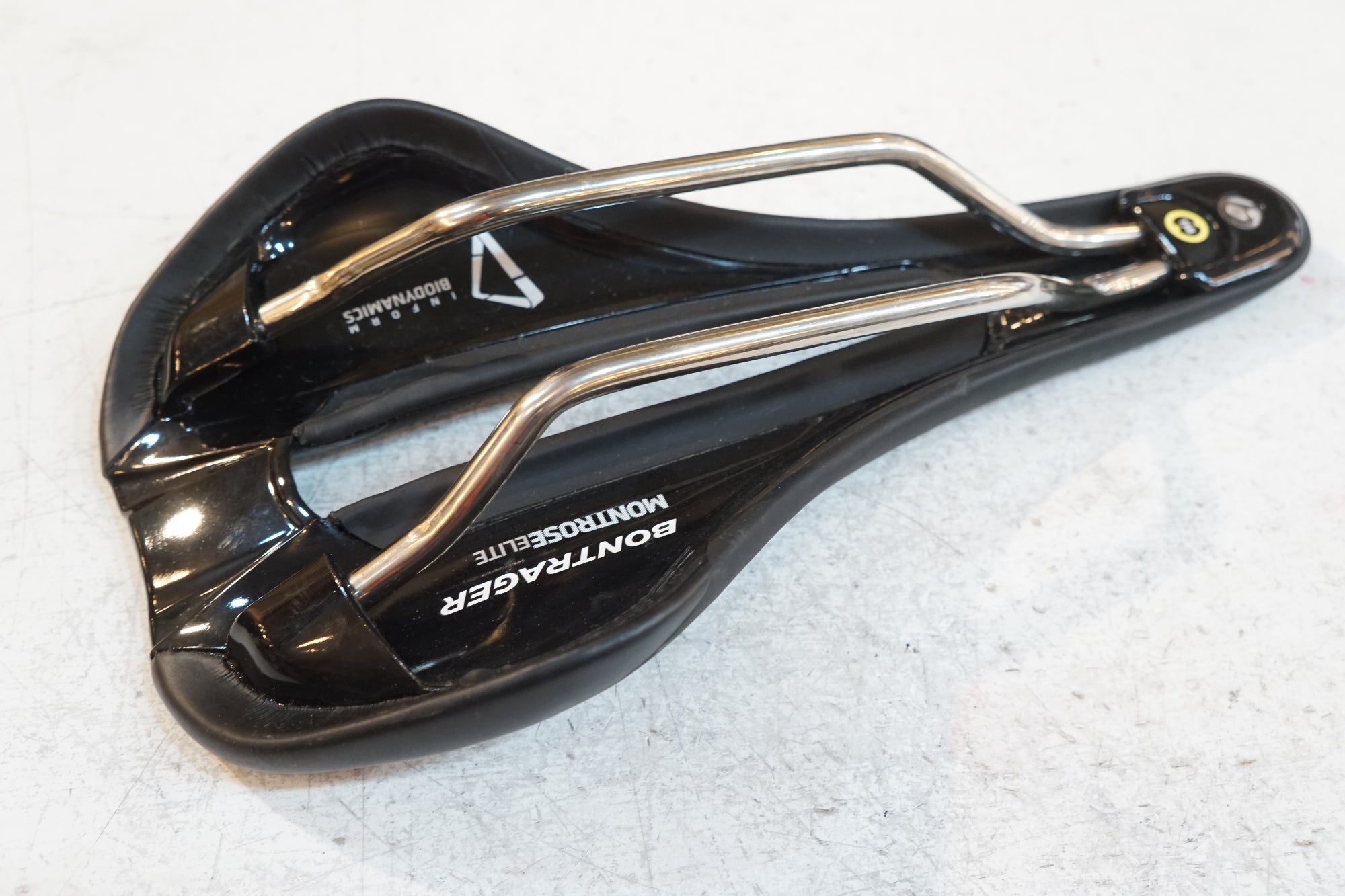 BONTRAGER 「ボントレガー」 MONTROSE ELITE サドル / バイチャリ浦和
