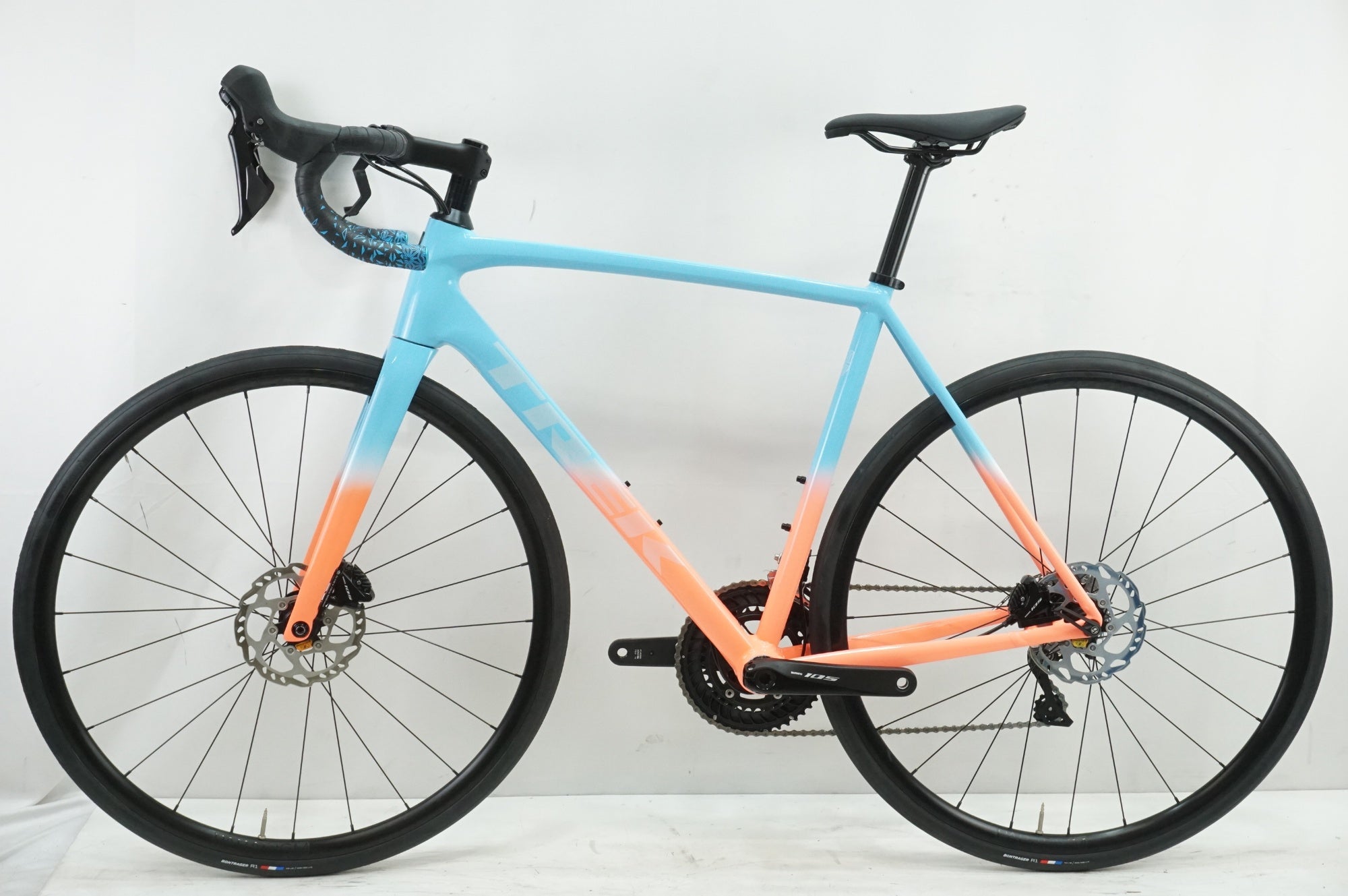 TREK 「トレック」 EMONDA ALR 5 2023年モデル ロードバイク