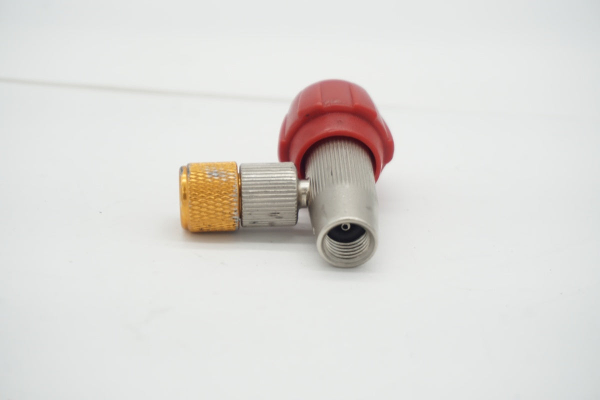 TNI 「ティーエヌアイ」 CO2ボンベ＋インフレーターセット/ 滋賀大津店