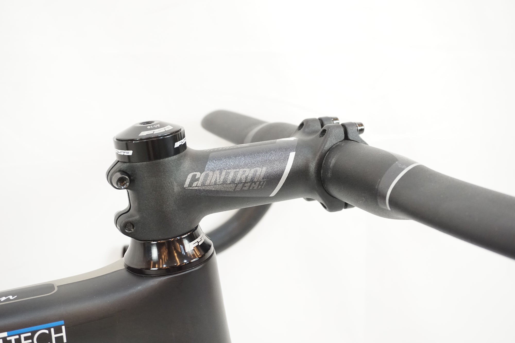 GUSTO 「グスト」 RCR TEAM EDITION LEGEND 2018年モデル