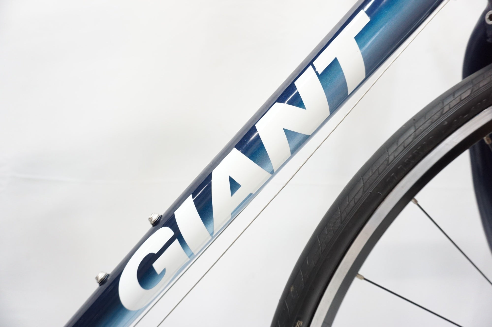 GIANT 「ジャイアント」 ESCAPE R3 2015年モデル クロスバイク / 大宮店