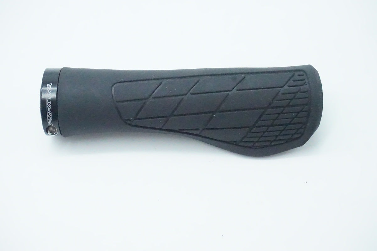 FMFXTRA「エフエムエフエックスティーアールエー」 グリップ/ 京都西院店