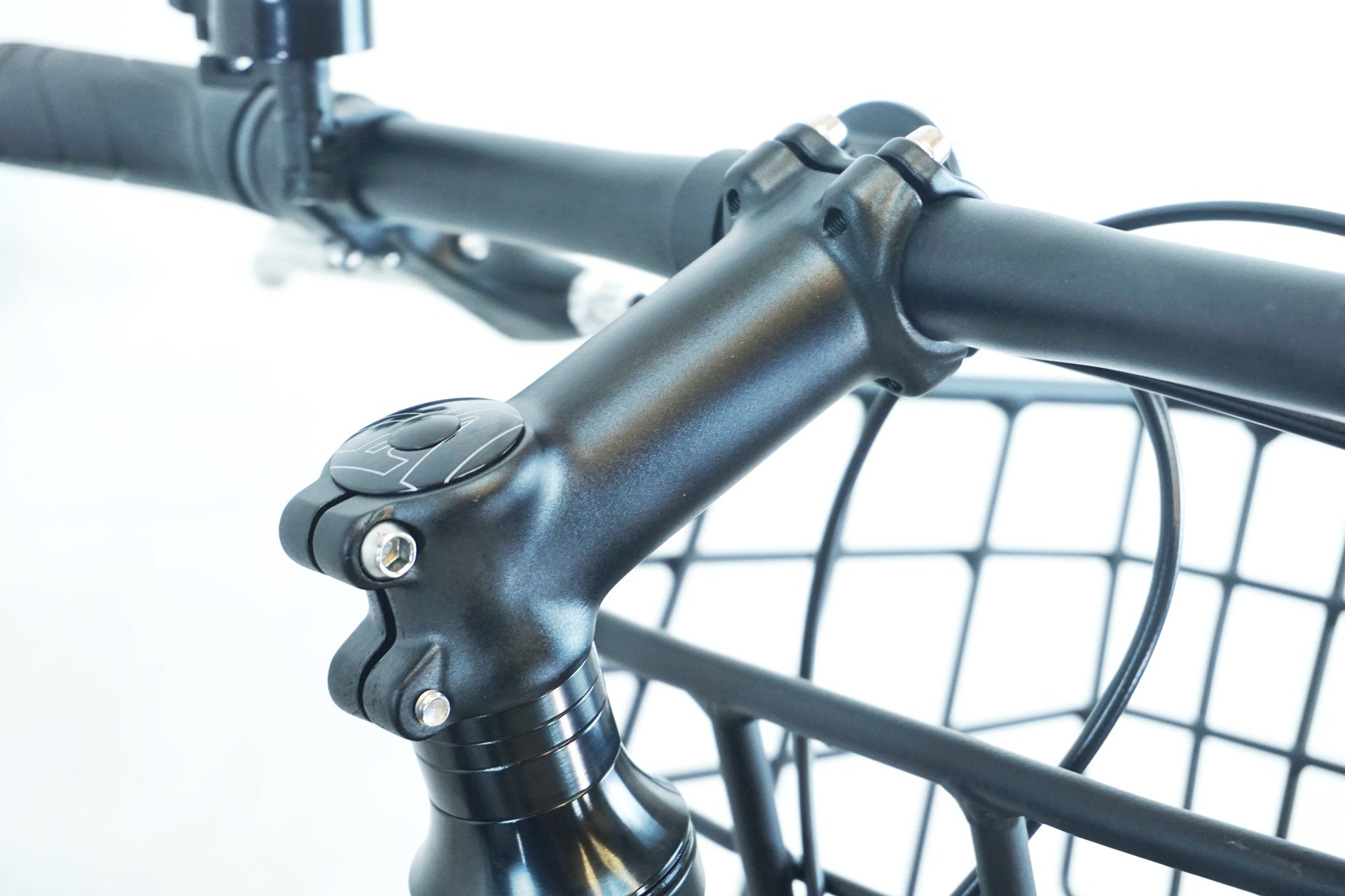 NESTO 「ネスト」 UNIFY 2023年モデル クロスバイク / 有明ガーデン店