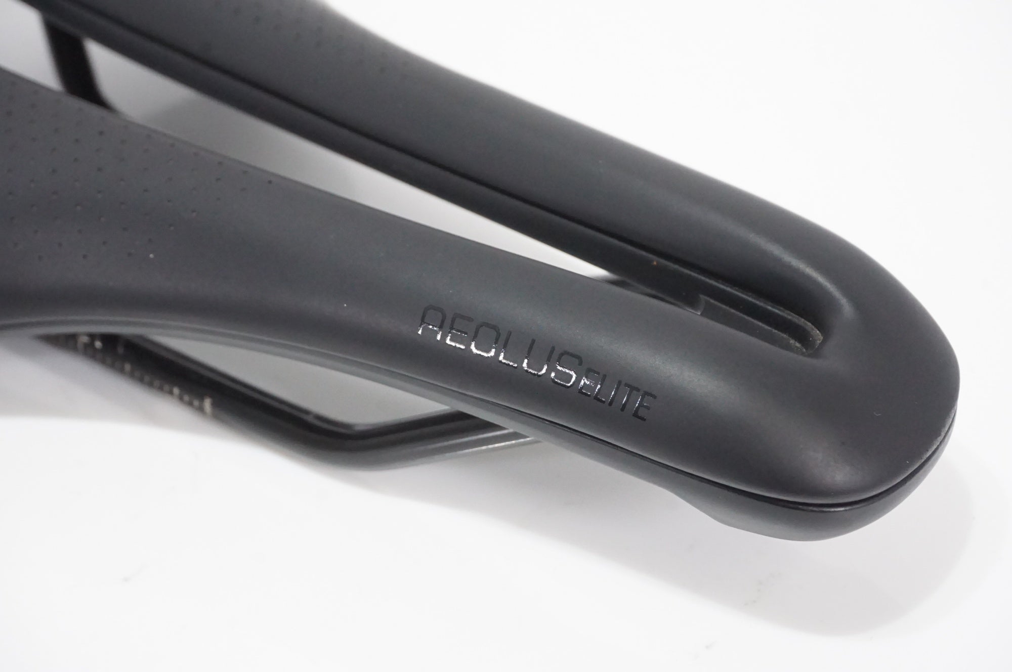 BONTRAGER 「ボントレガー」 AEOLUS ELITE サドル / AKIBA店