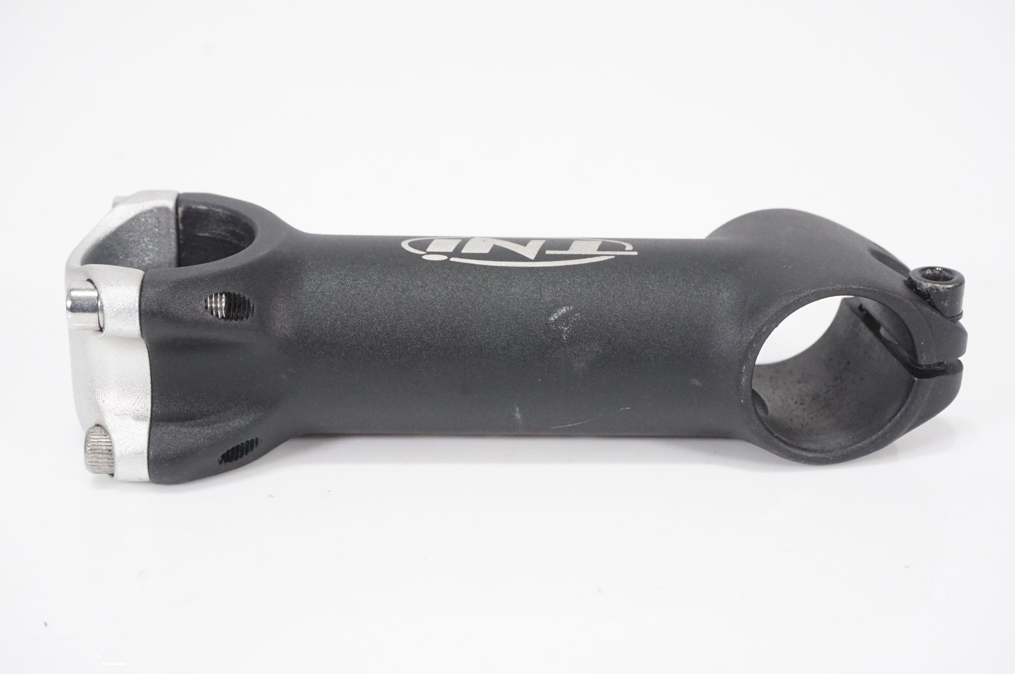 TNI 「ティーエヌアイ」 φ31.8 約110mm ステム / AKIBA店