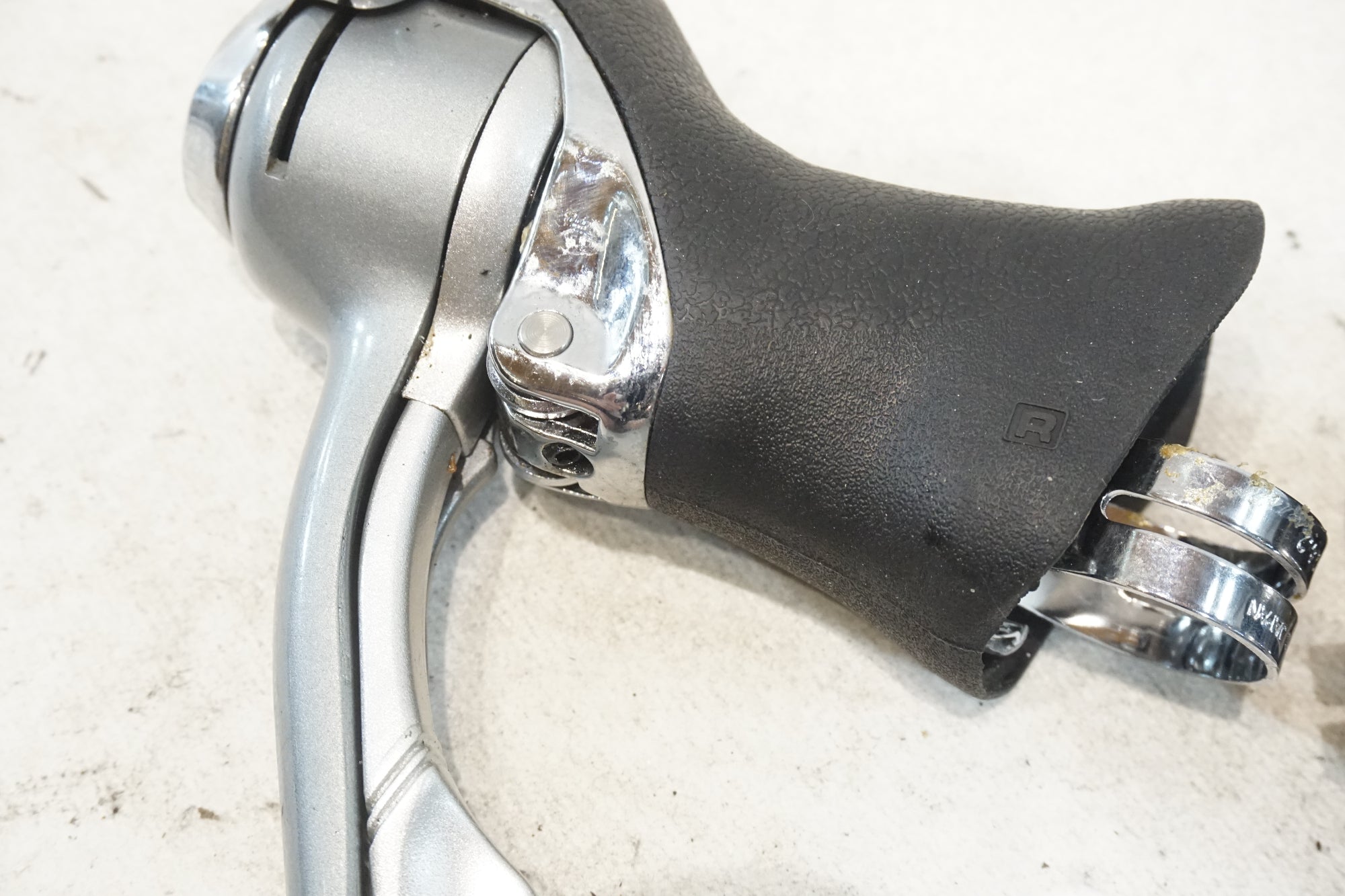 SHIMANO 「シマノ」 600 ST-6400 デュアルコントロールレバーセット / 横浜戸塚店