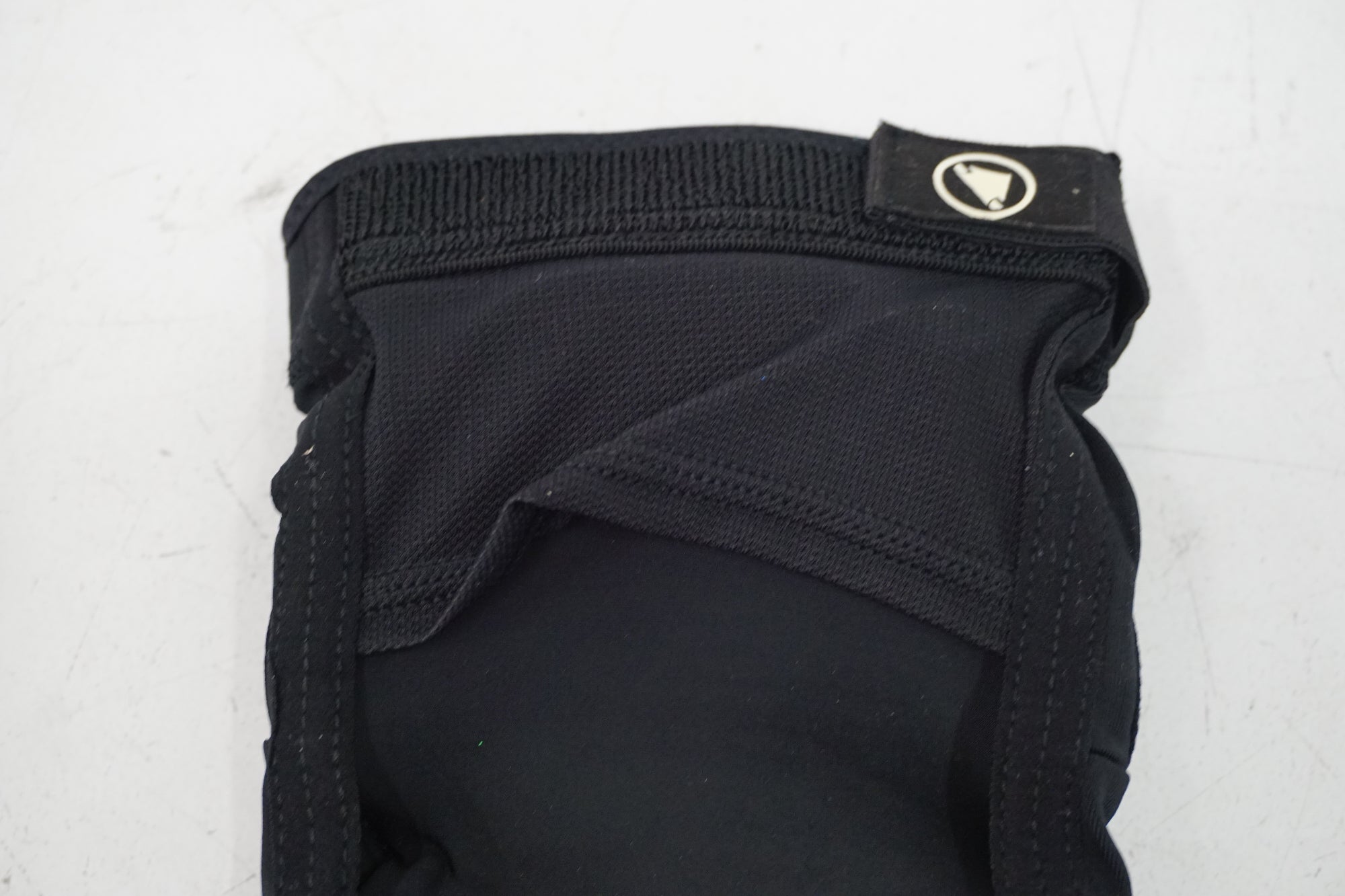 ENDURA 「エンデューラ」 MTB KNEE GUARD S/M サイズ プロテクター / 浜松店