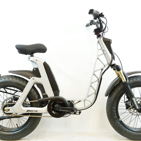 ファンティック FANTIC 電動アシスト自転車 ISSIMO 20インチ FANTIC ISSIMOの足元を彩ろう！ 20インチのオリジナルカラー