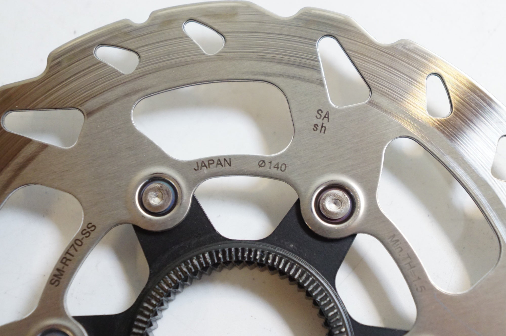 SHIMANO 「シマノ」 SM-RT70 φ140mm ディスクローター / 熊谷本店