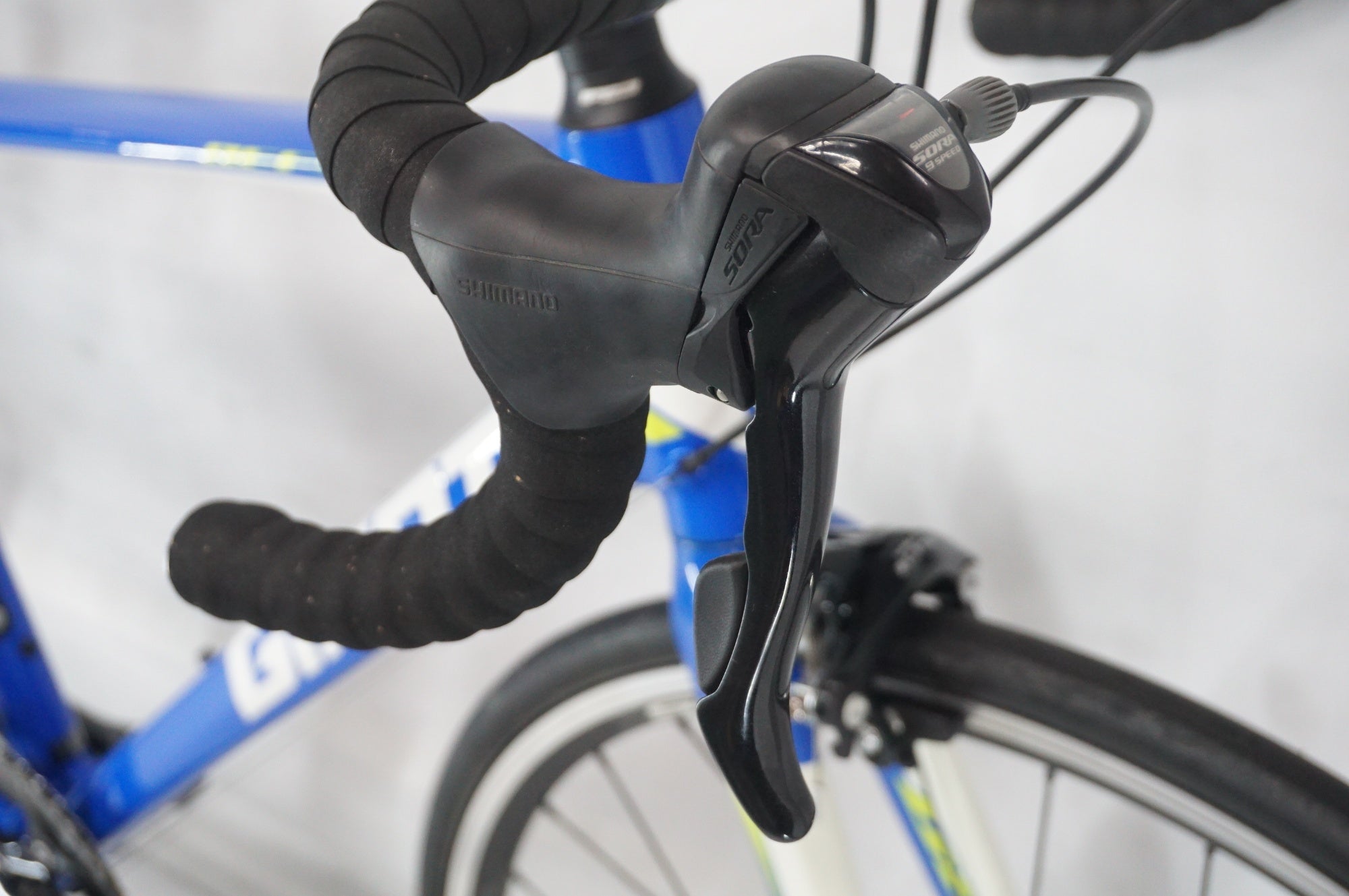 GIANT 「ジャイアント」 DEFY 3 2015年モデル ロードバイク / 阪急塚口店