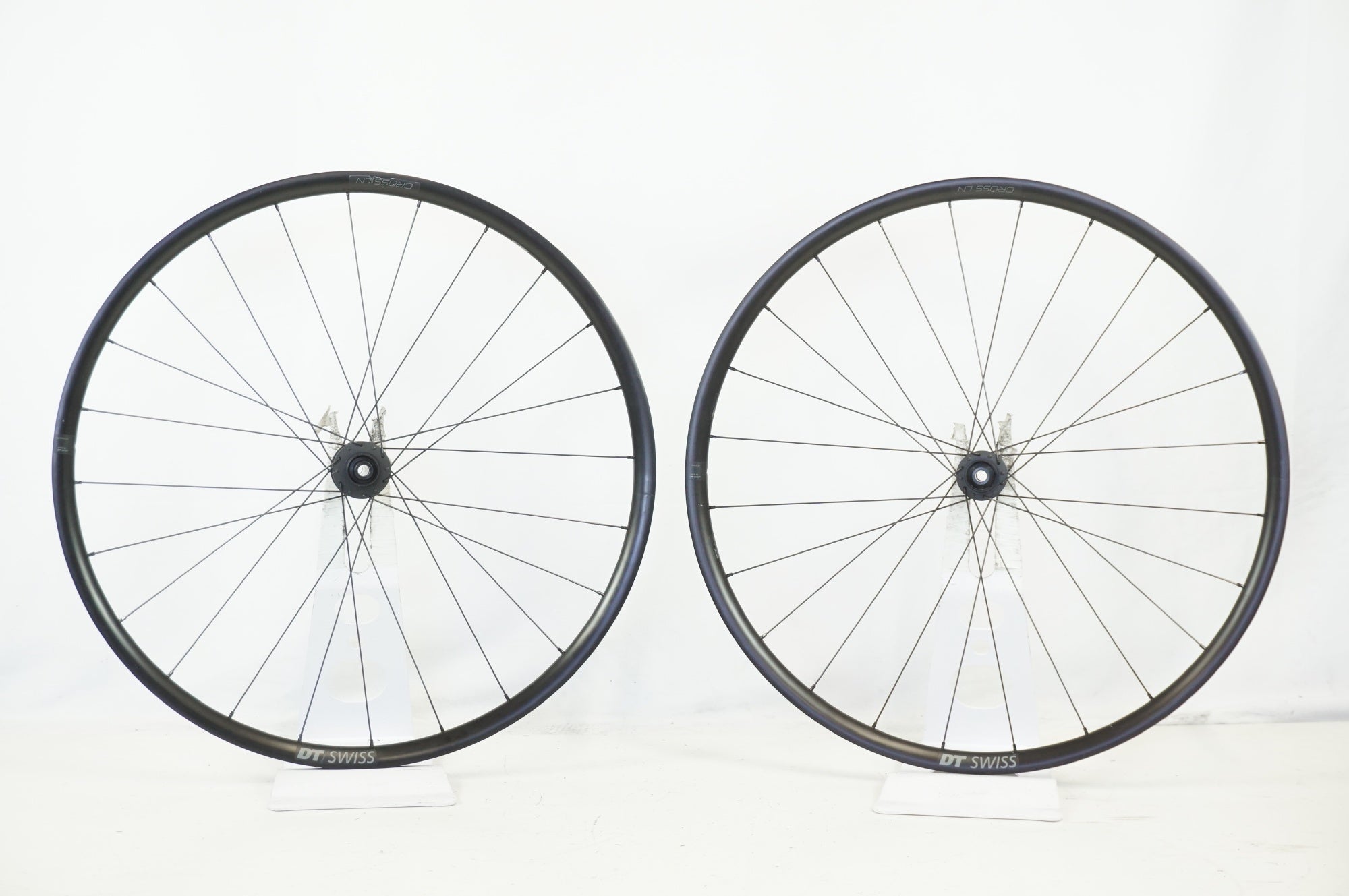 DT SWISS ディスクホイール　 シマノ11s ロードバイク DT SWISS 「ディーティースイス」 CROSS LN DISC SHIMANO 11s ホイール
