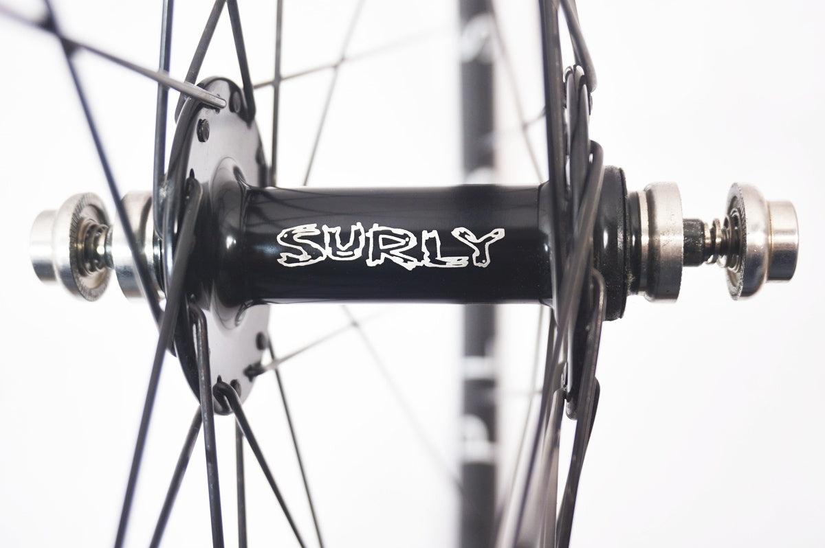 H plus son 後輪ホイールとSurly　ハブ SURLY 「サーリー」 ハブ H PLUS SON リム シングル ホイールセット