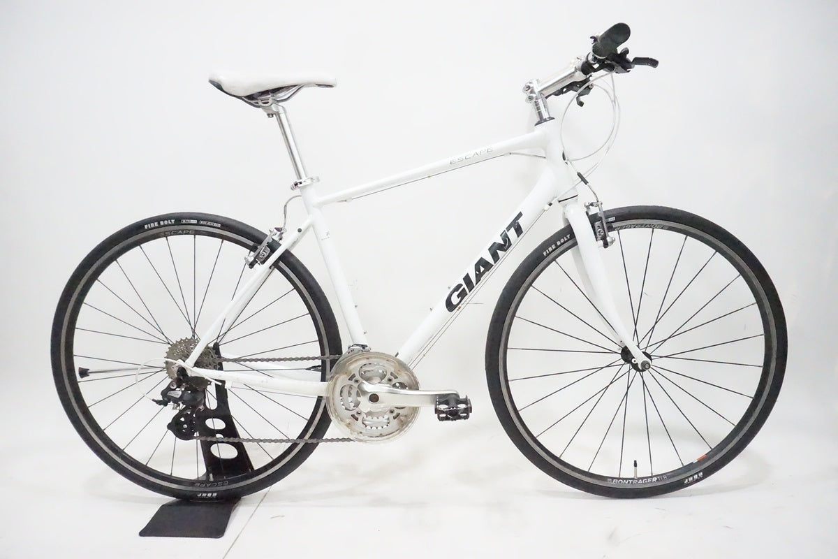 GIANT「ジャイアント」 ESCAPE R3 2022年頃 クロスバイク/ 京都西院店