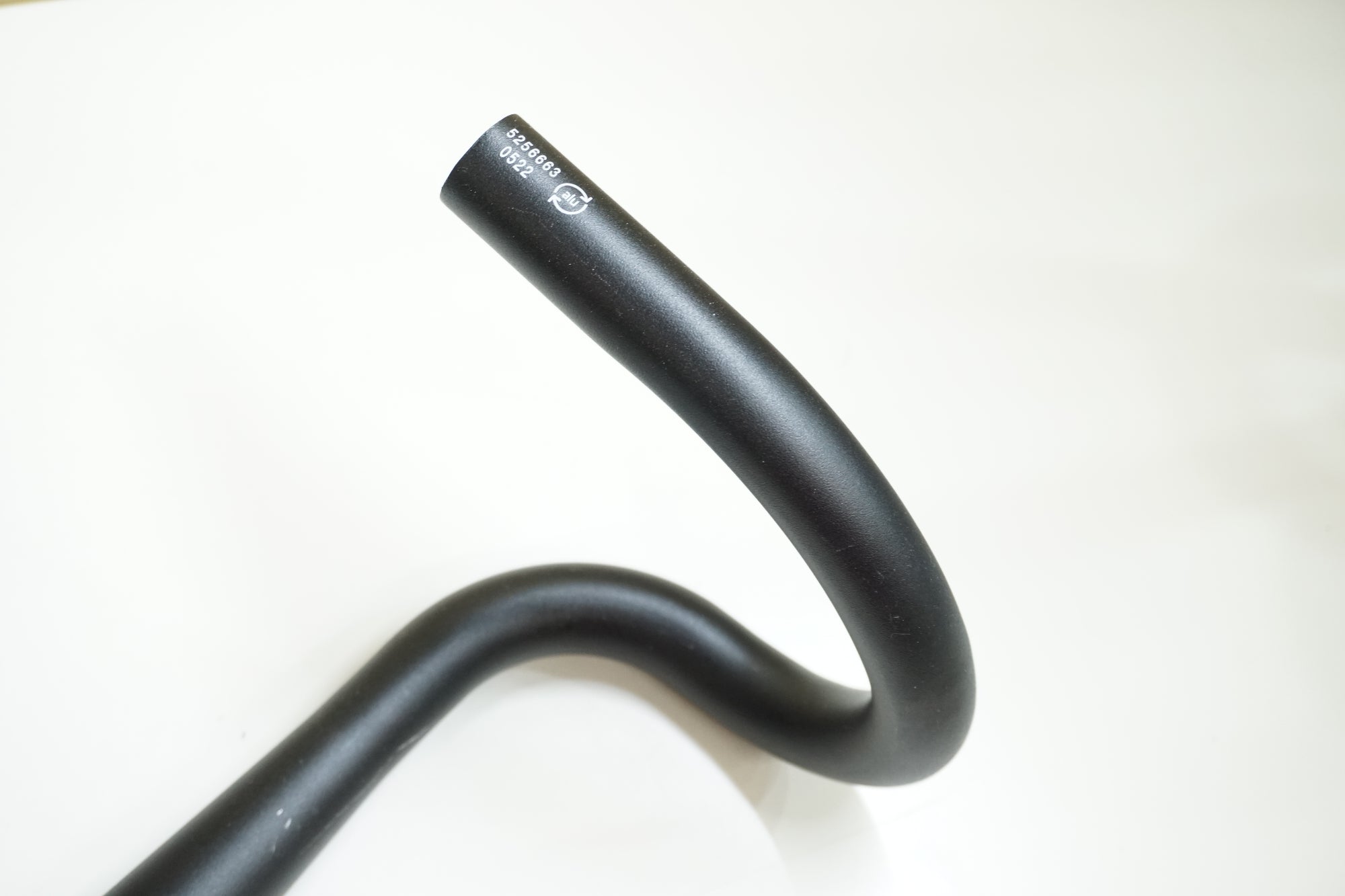 BONTRAGER 「ボントレガー」 ELITE VR-C 400mm φ31.8 ハンドル / 大宮店