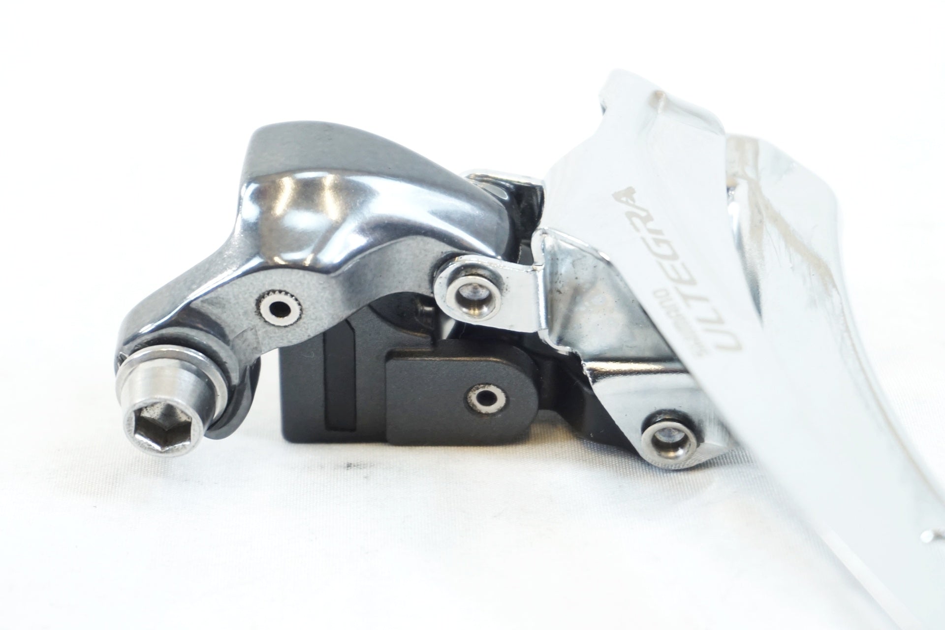 SHIMANO 「シマノ」 ULTEGRA FD-6700 フロントディレイラー / 有明ガーデン店