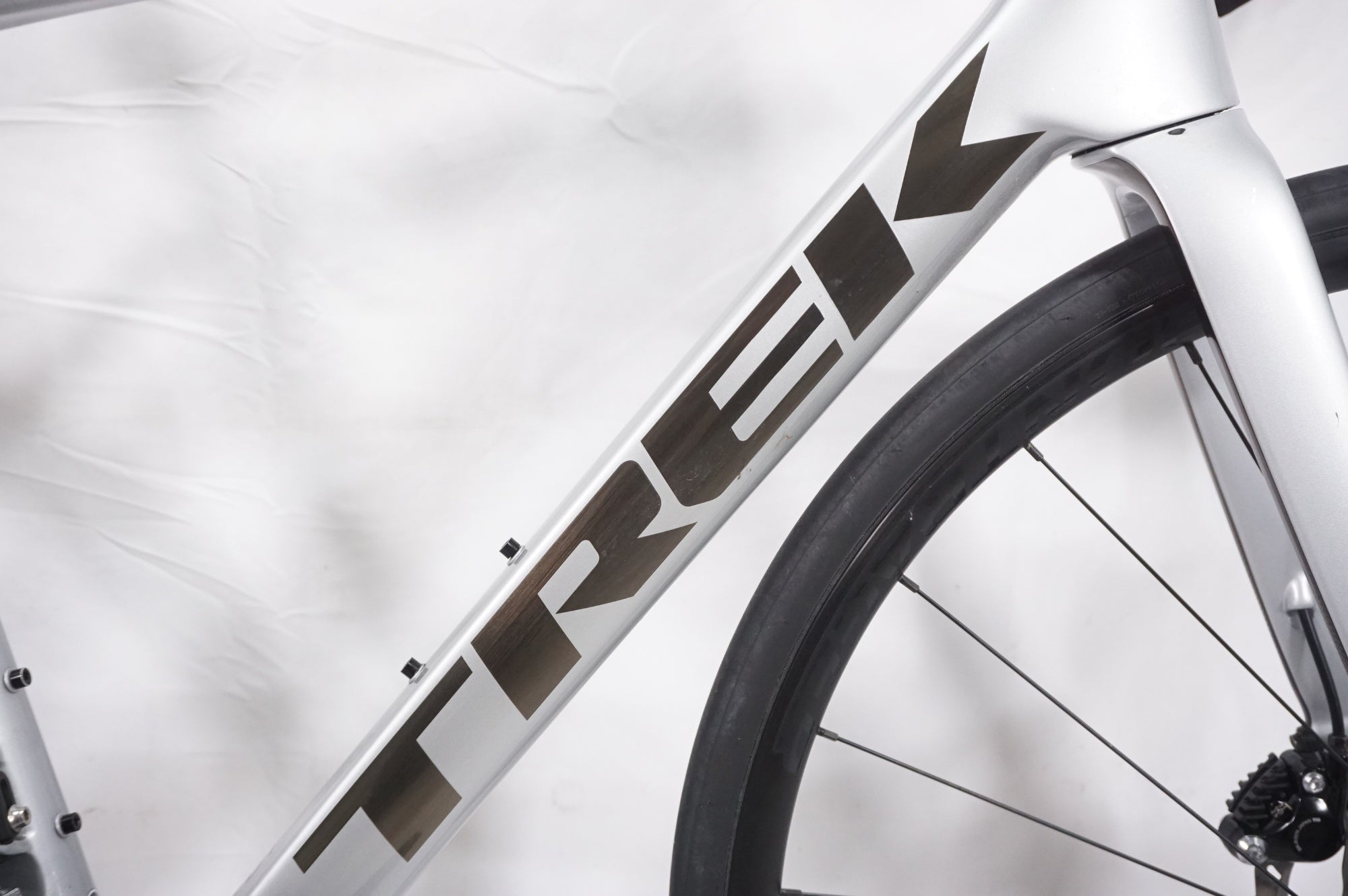 TREK 「トレック」 EMONDA SL5 DISC 2021年モデル ロードバイク / AKIBA店