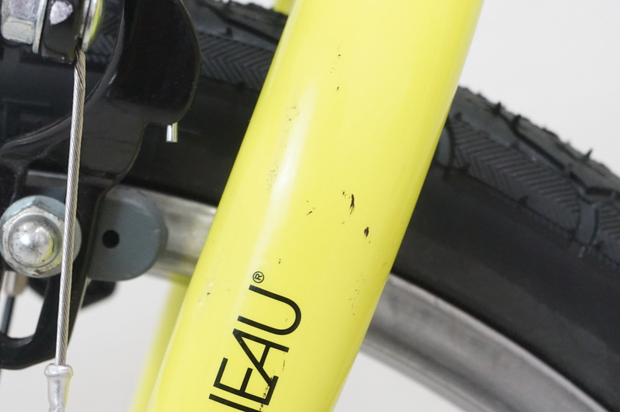 LOUIS GARNEAU 「ルイガノ」 K18 LITE 2023年モデル 18インチ キッズバイク / 福岡店