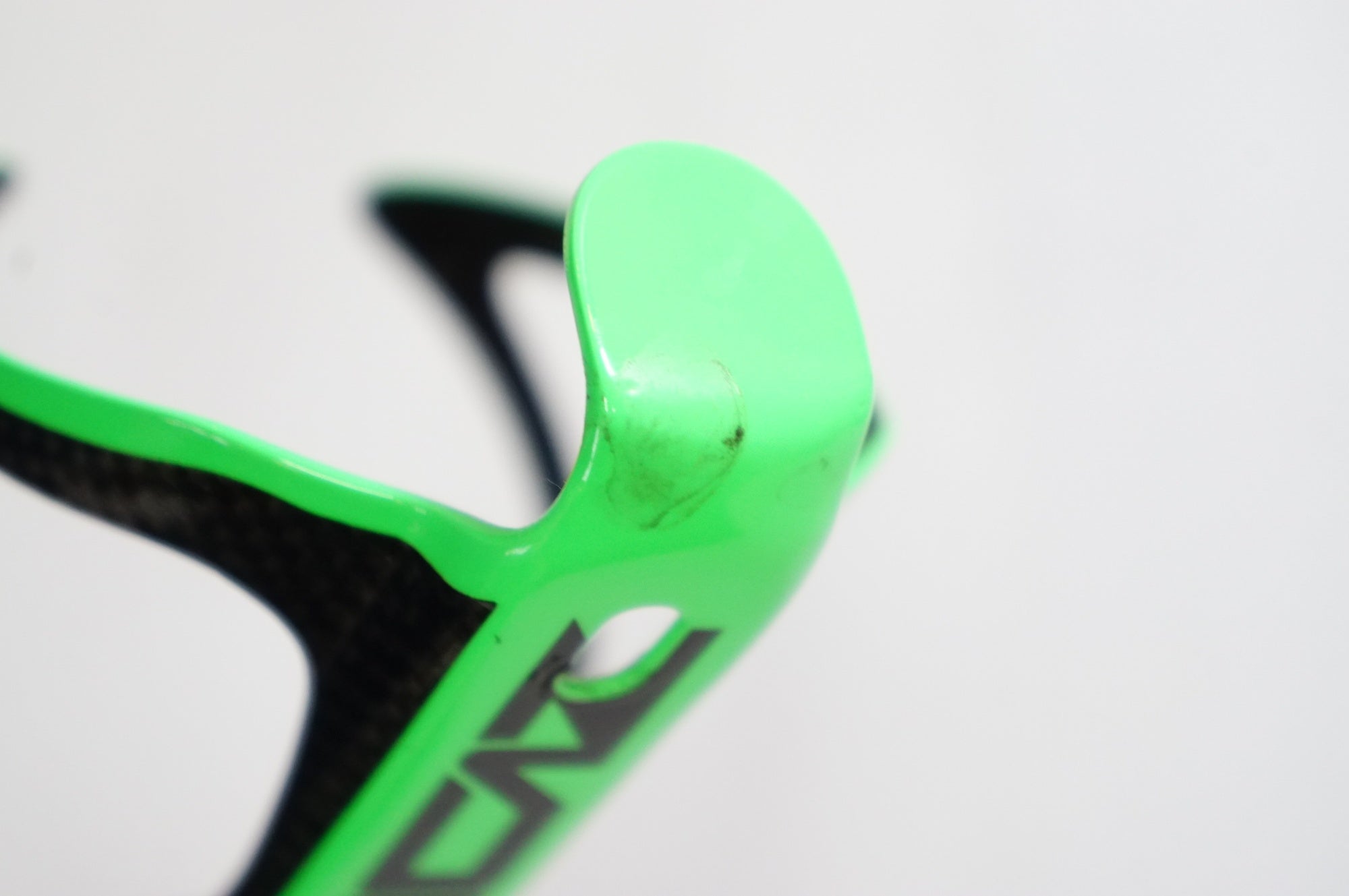 スパカズSUPACAZ フライケージ カーボン　ネオングリーン　新品未使用 SUPACAZ 「スパカズ」 FLY CAGE CARBON ボトルケージセット / 熊谷本店