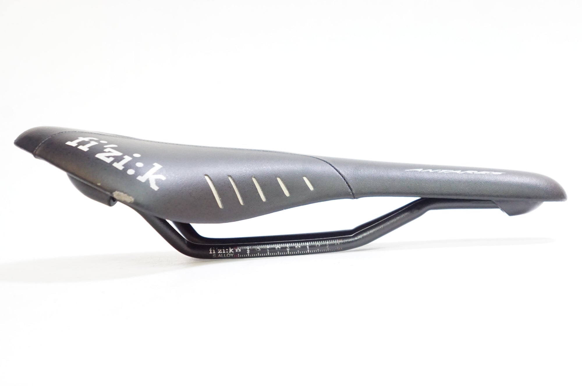 FIZIK 「フィジーク」 ANTARES R7 サドル / 熊谷本店