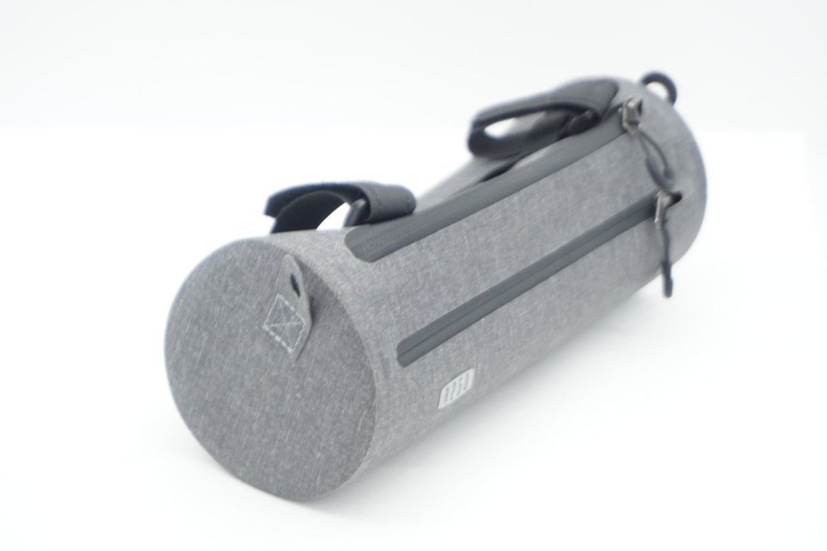 R250 「アールニーゴーマル」 防水ドラム型 フロントバッグ / 滋賀大津店