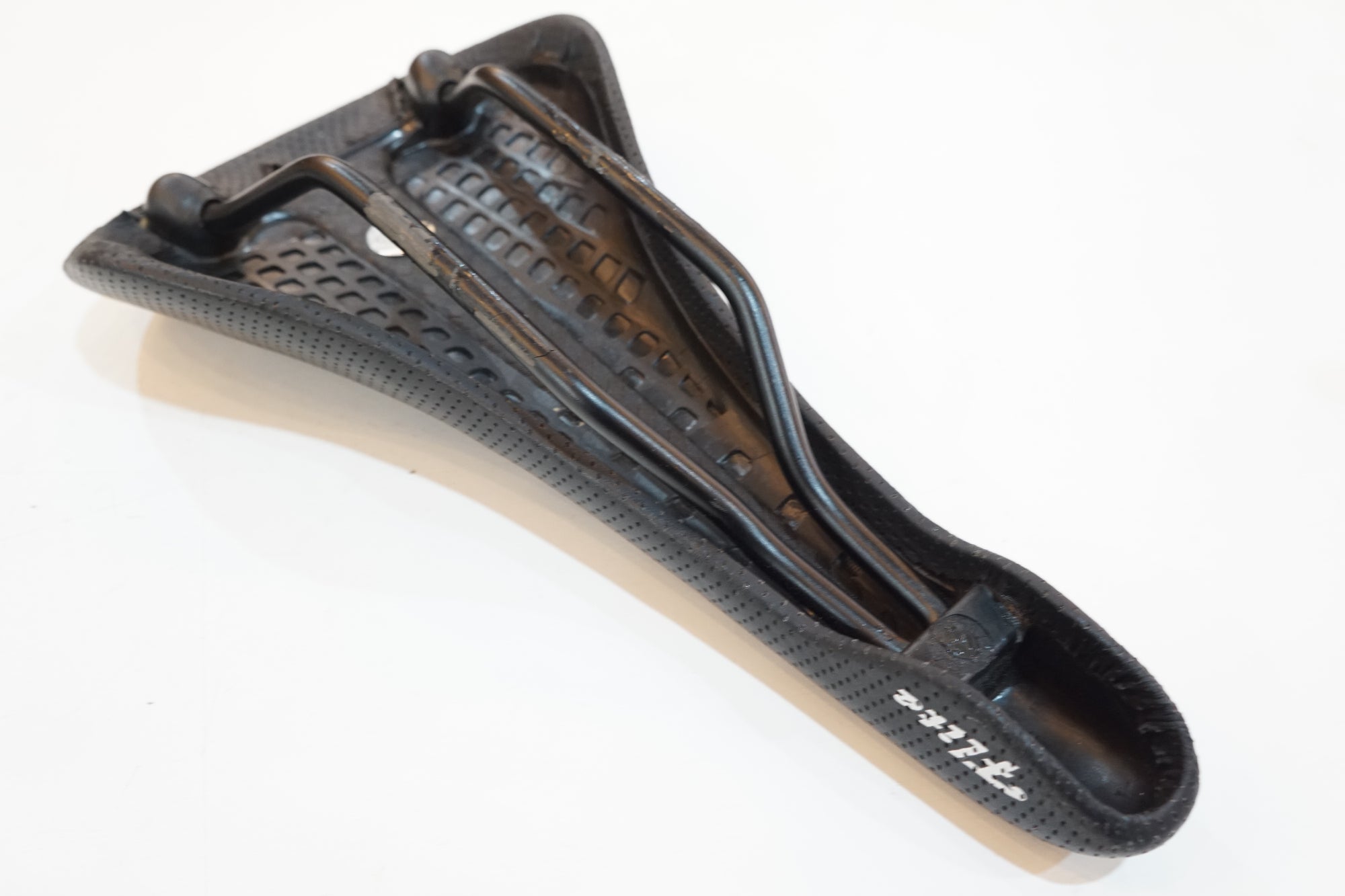 SELLE ITALIA 「セラ イタリア」 FLITE 1990 サドル / バイチャリ浦和ベース