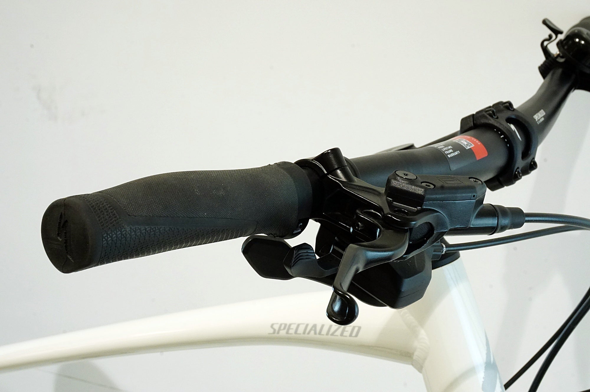 SPECIALIZED 「スペシャライズド」 SIRRUS X 2.0 2025年モデル クロス