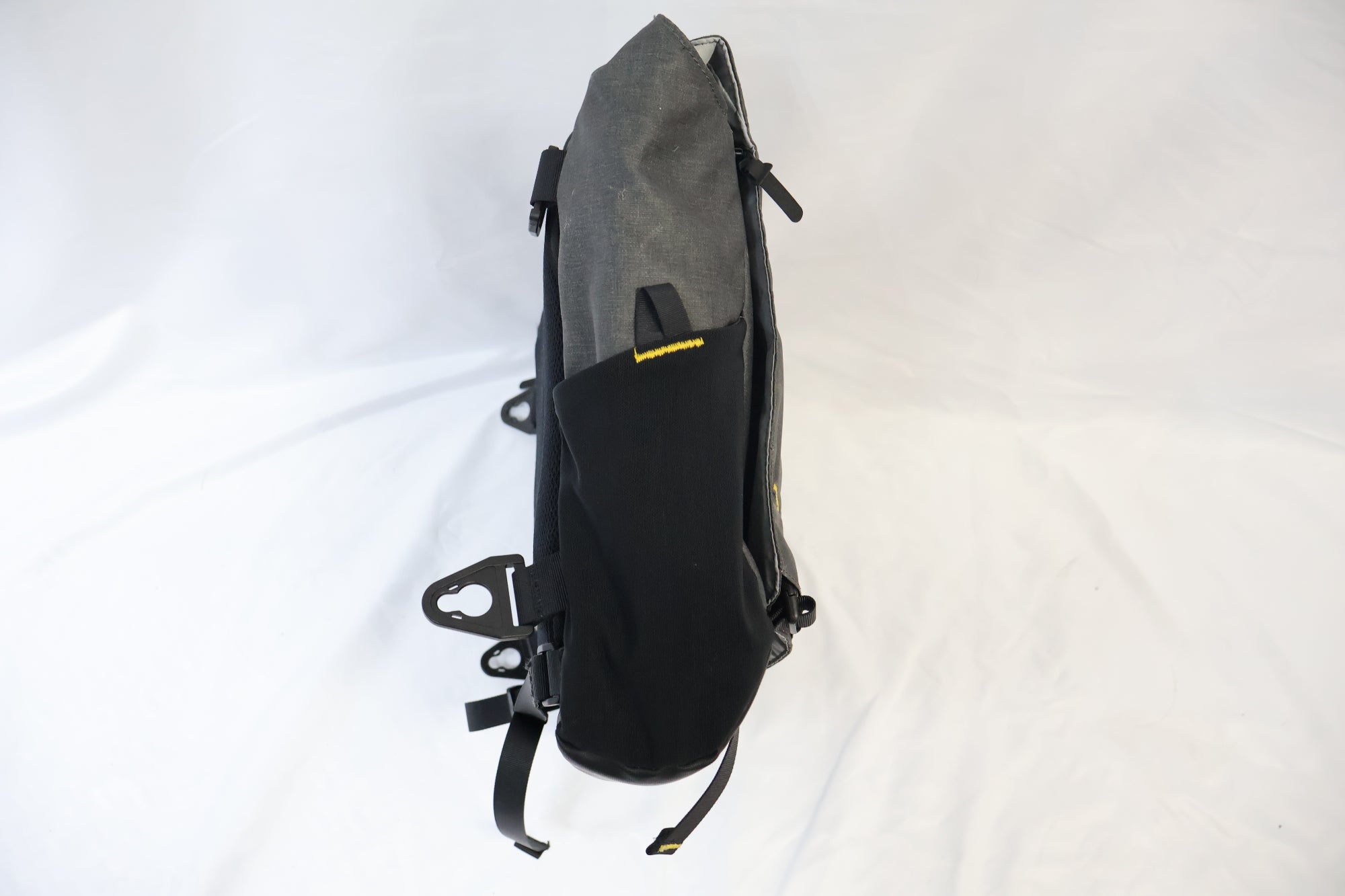 BURLEY 「バーレー」 TRAVOY V2専用 メッセンジャーバッグ / 高知店
