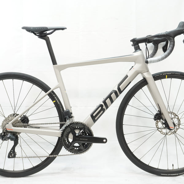 BMC 「ビーエムシー」 TEAMMACHINE SLR FIVE 105 DI2 2026年モデル