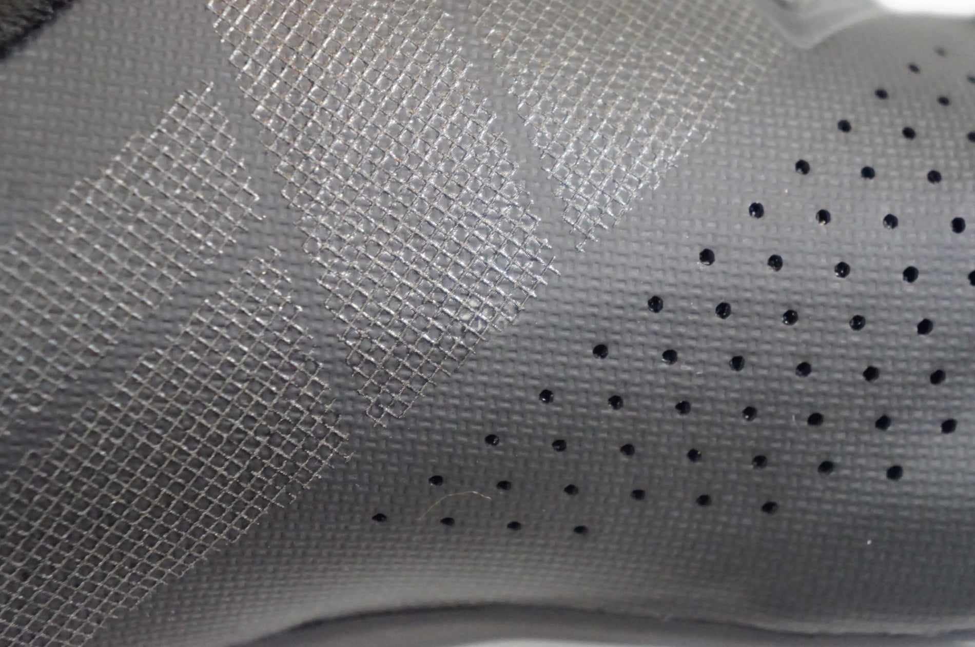 SHIMANO 「シマノ」 SHRC300M LO1 E サイズ41 シューズ / 熊谷本店