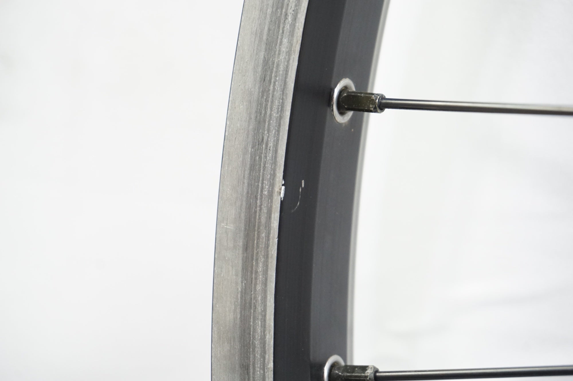 WHITE INDUSTRIES 「ホワイトインダストリーズ」 ENO ECCENTRIC HUB x SUNRIMUS RHYNO LITE 26インチ リアホイール / 中目黒店