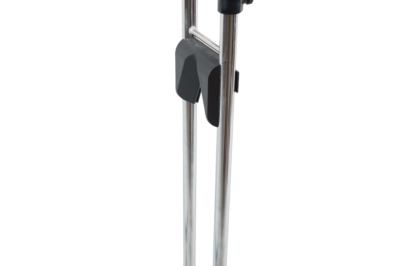 IWA 「イワ」 A01V SPECIAL ディスプレイスタンド / バイチャリ浦和ベース