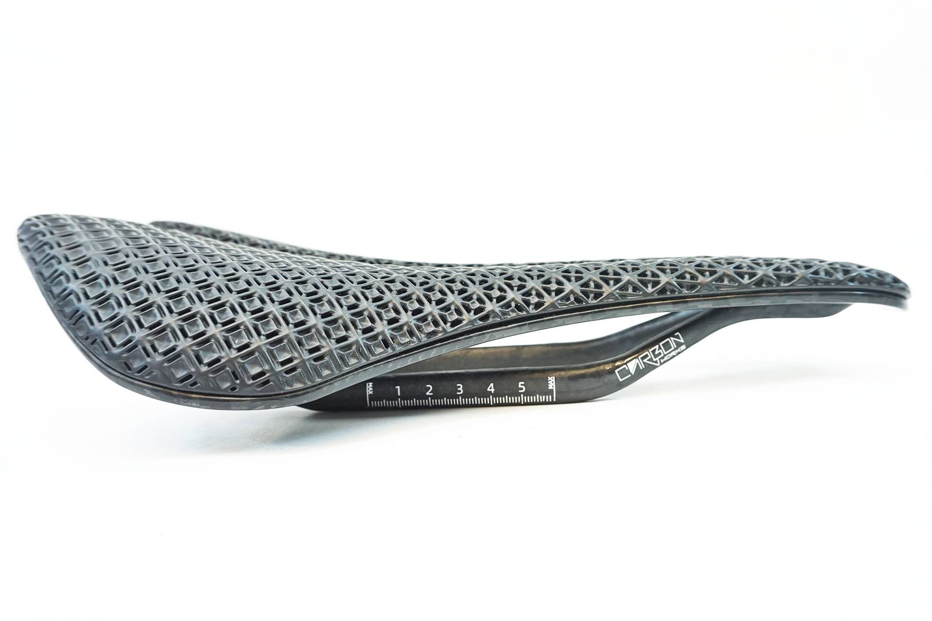 RYET 「リーエト」 3D HONEY COMB サドル / 有明ガーデン店