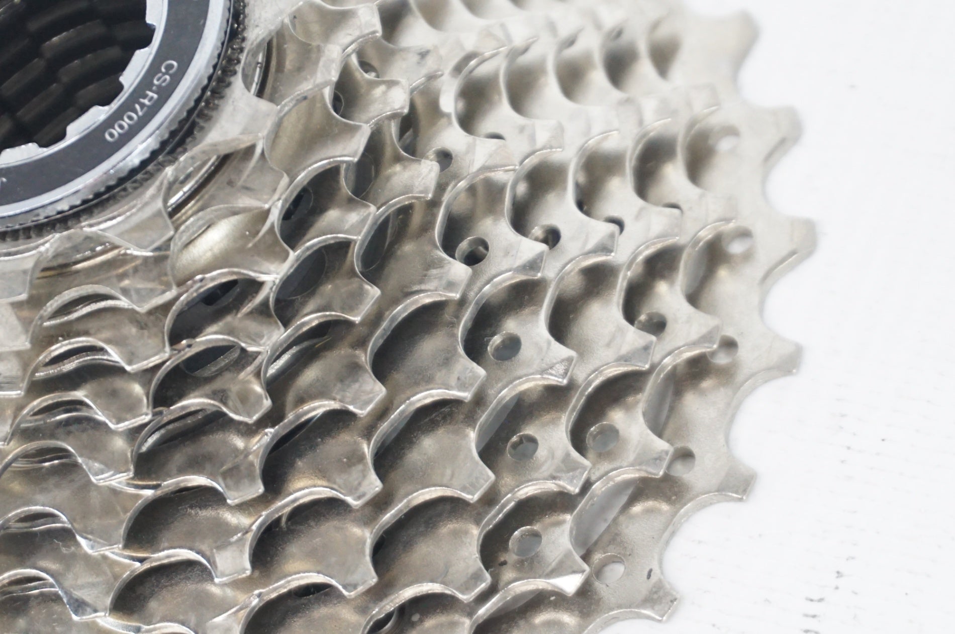 SHIMANO 「シマノ」 105 CS-R7000 11-28T スプロケット / 阪急塚口店