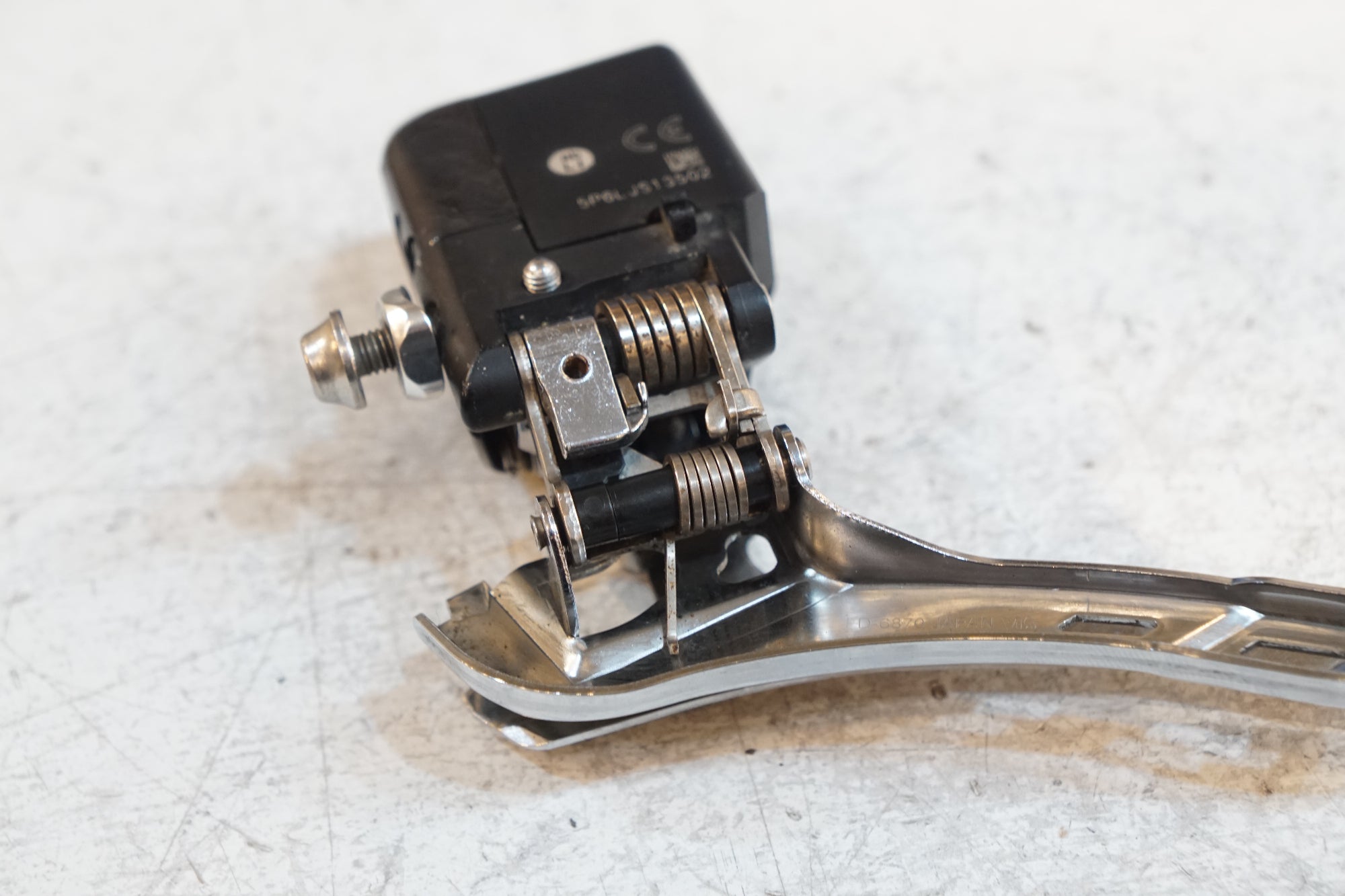 SHIMANO 「シマノ」 ULTEGRA FD-6870 フロントディレイラー