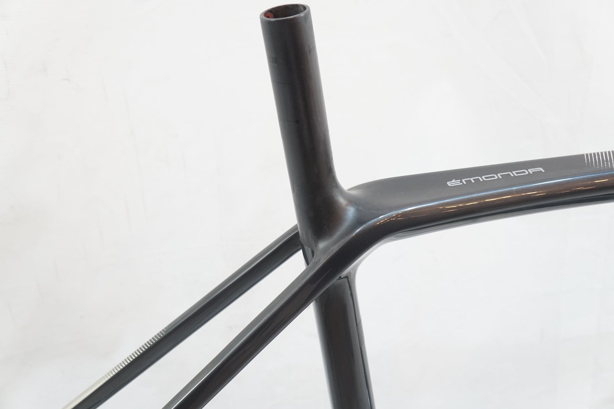 ジャンク TREK 「トレック」 EMONDA SL6 DISC 2021-2022年 フレームセット / バイチャリ浦和ベース