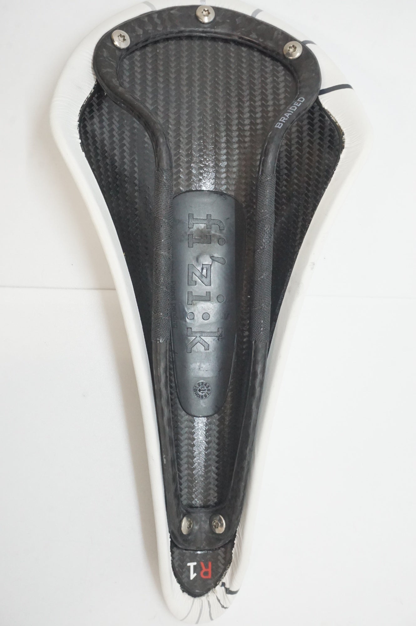 FIZIK 「フィジーク」 VOLTA R1 サドル / 福岡店