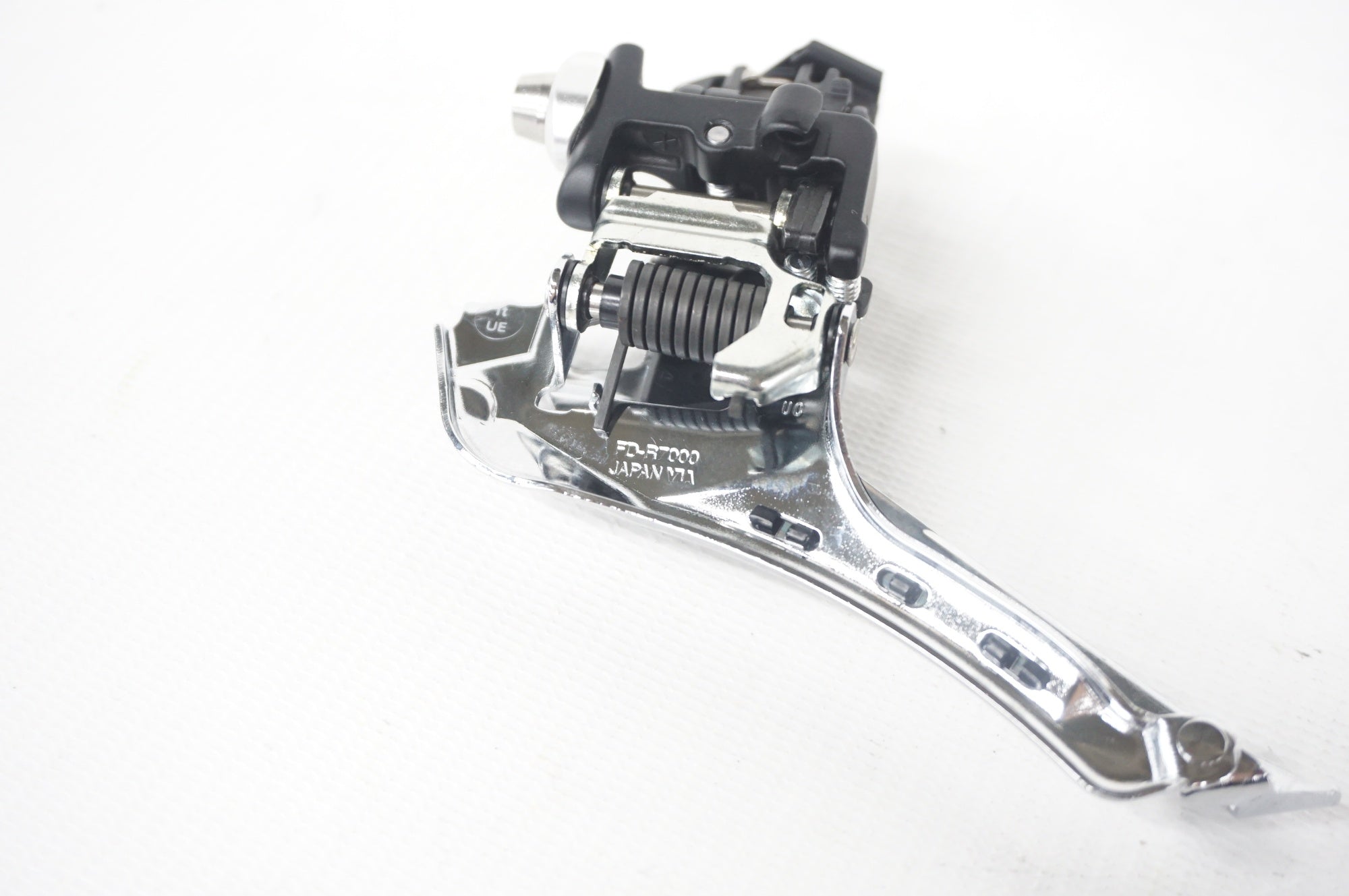 SHIMANO 「シマノ」 105 FD-R7000 フロントディレイラー / 阪急塚口店