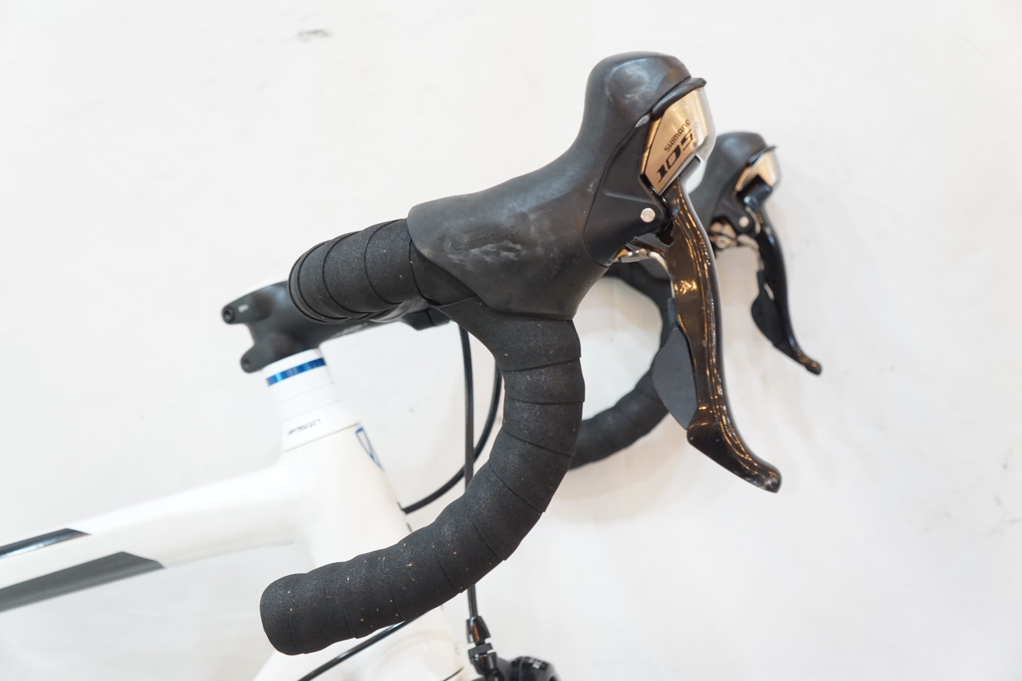 TREK MADON2.1　ロードバイク　新潟で引き取り限定 TREK 「トレック」 MADONE2.1 2014年モデル ロードバイク / バイチャリ