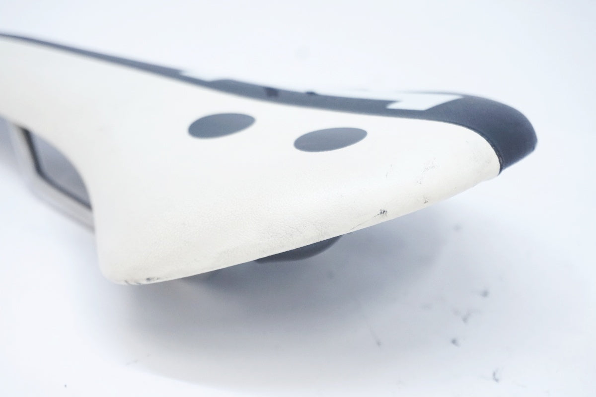 FIZIK 「フィジーク」 ARES KIUMレール サドル / 大阪美原北インター店