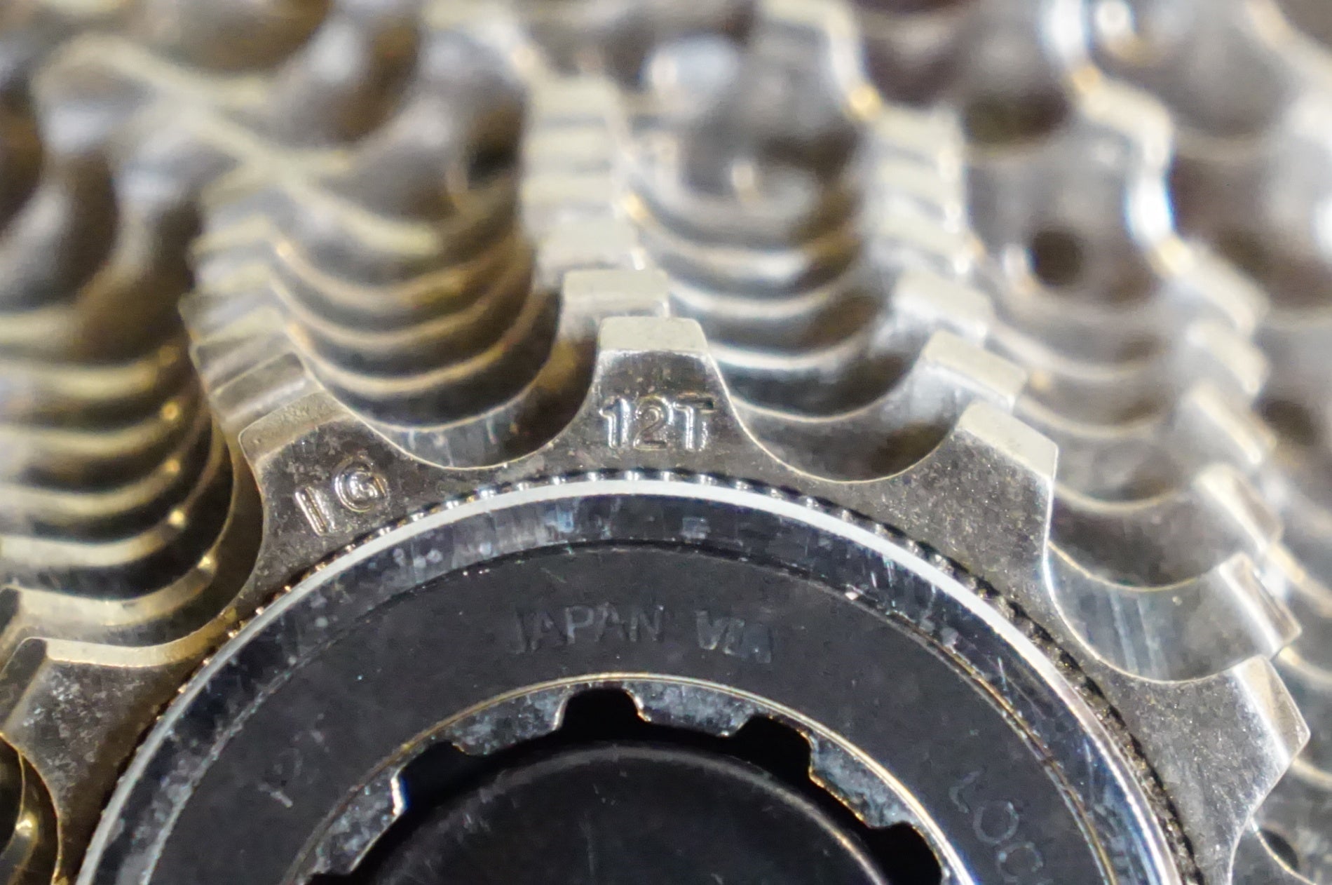 SHIMANO 「シマノ」 105 CS-5700 12-27T スプロケット / 熊谷本店