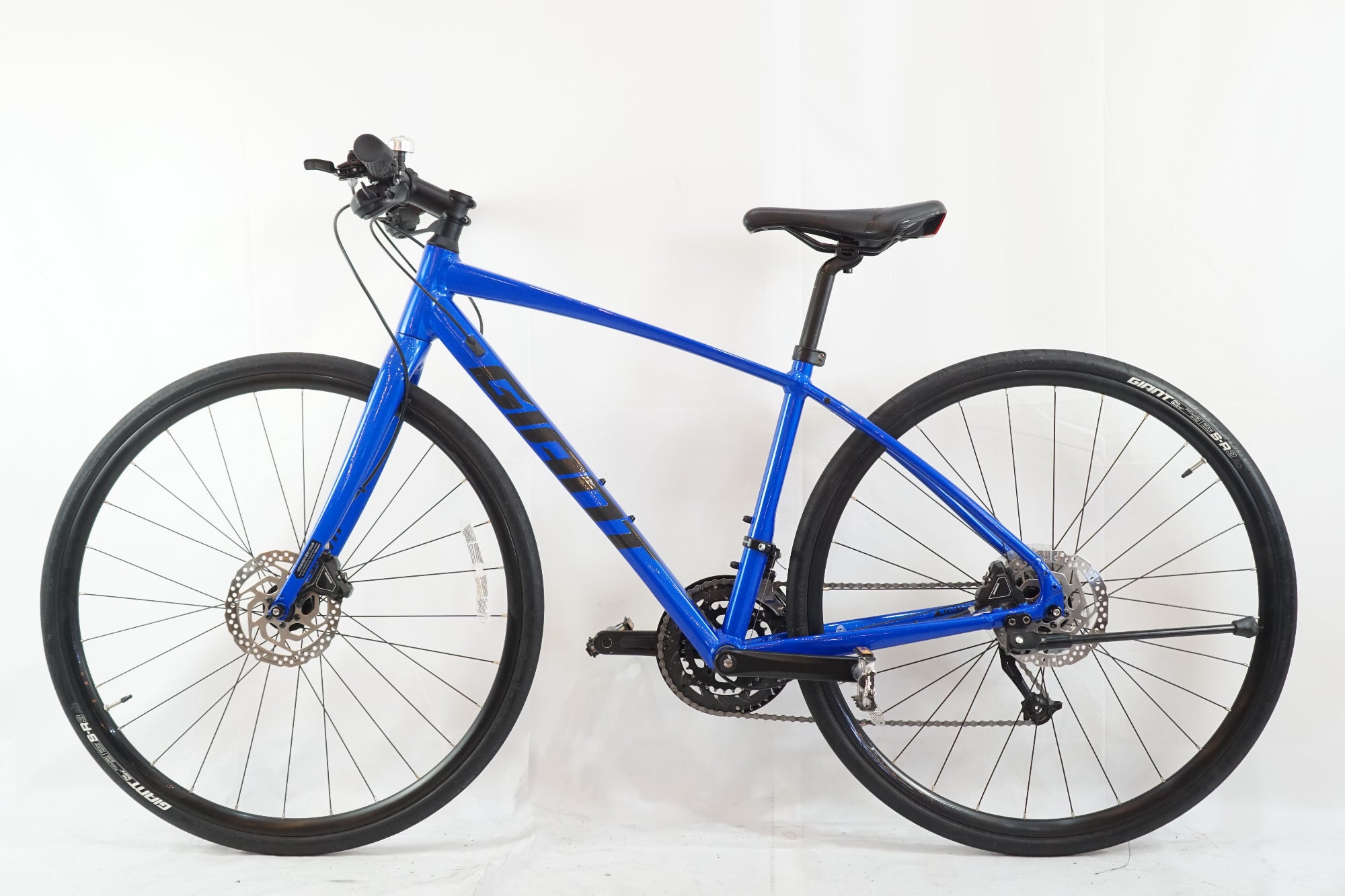 2022 GIANT Bicycles | ESCAPE RX 2 DISC