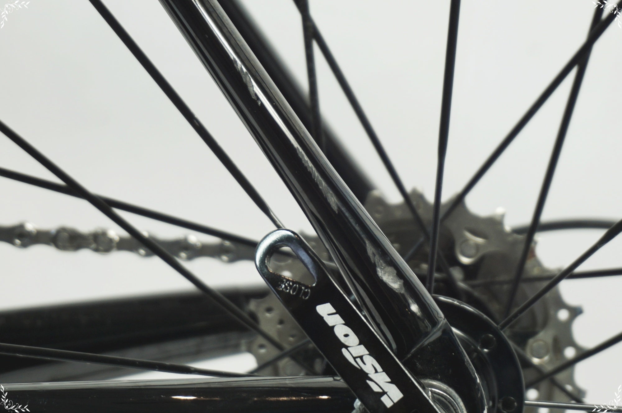 KUOTA 「クオタ」 KOUGAR 105 2015年モデル ロードバイク / バイチャリ浦和ベース