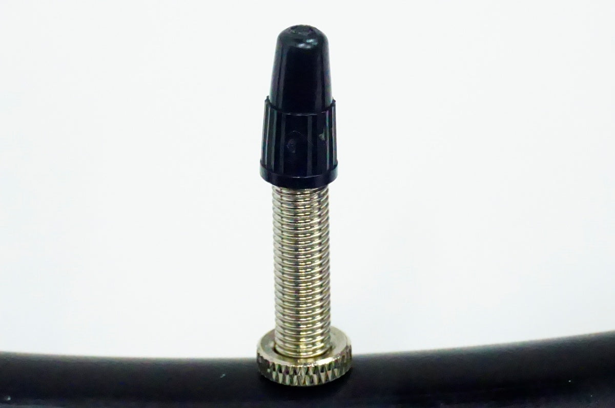 ボントレガーPARADIGM TLR23完組ホイールセットチューブレス新品未使用 BONTRAGER 「ボントレガー」 PARADIGM TLR23 DISC シマノ11速