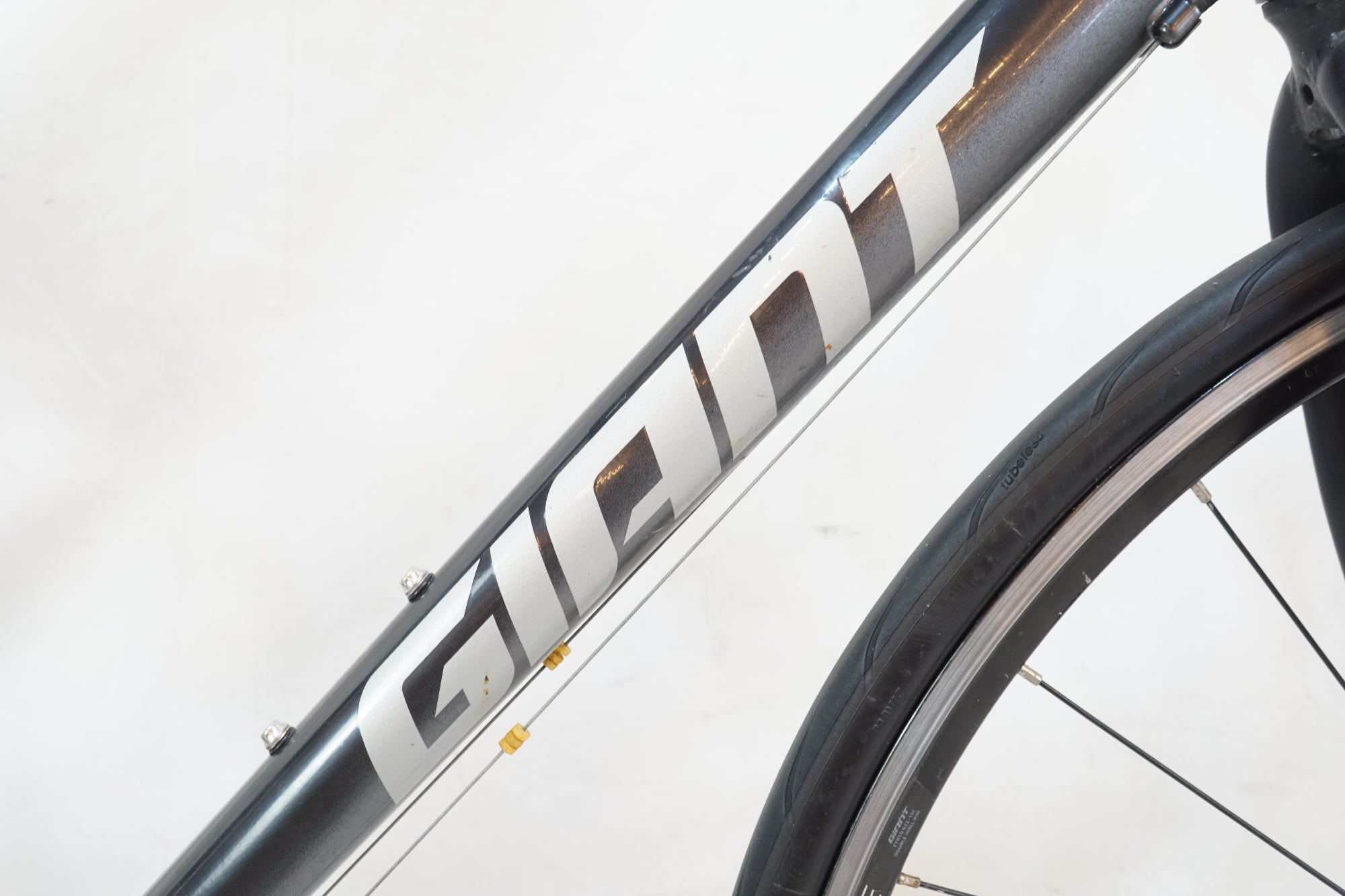 GIANT 「ジャイアント」 ESCAPE R3 MS 2022年モデル クロス