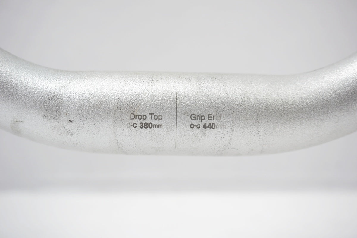DIXNA 「ディズナ」 CROSS NEITHER2 φ31.8 440mm ハンドル / バイチャリ世田谷店